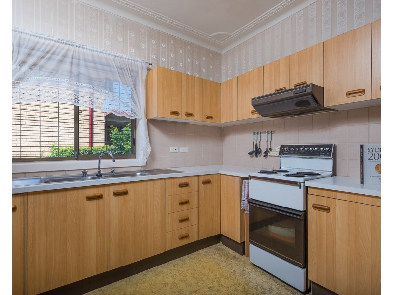 5 The Avenue, Canley Vale NSW 2166