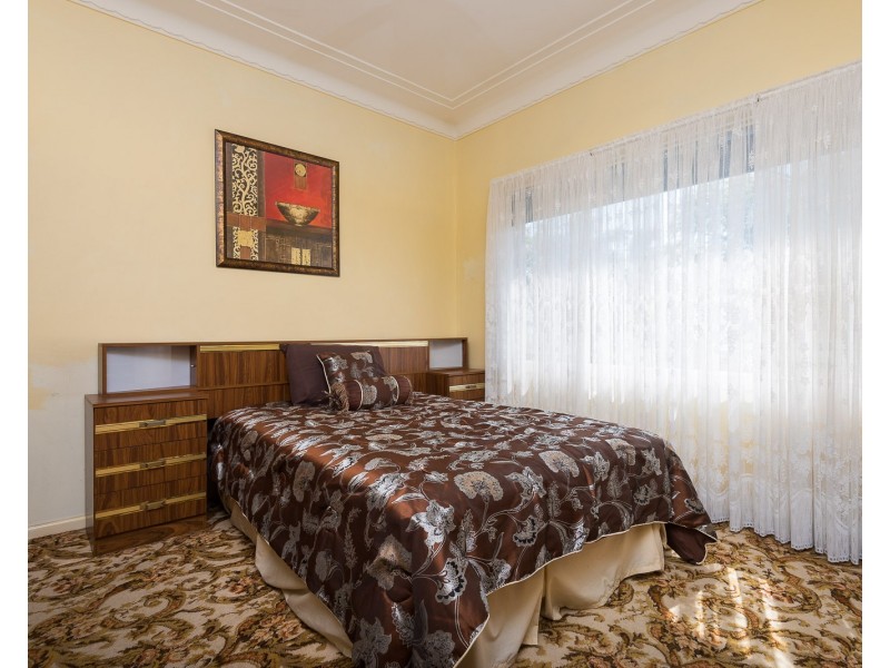 5 The Avenue, Canley Vale NSW 2166