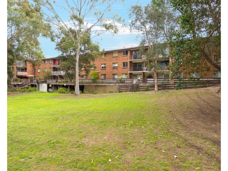 8/162 Sandal Crescent, Carramar NSW 2163