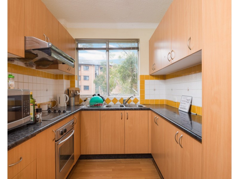 8/162 Sandal Crescent, Carramar NSW 2163