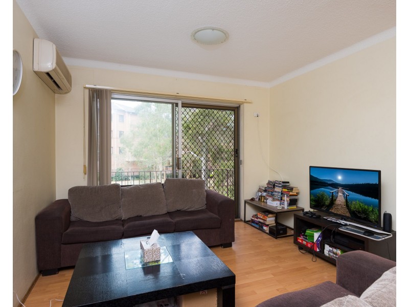 8/162 Sandal Crescent, Carramar NSW 2163