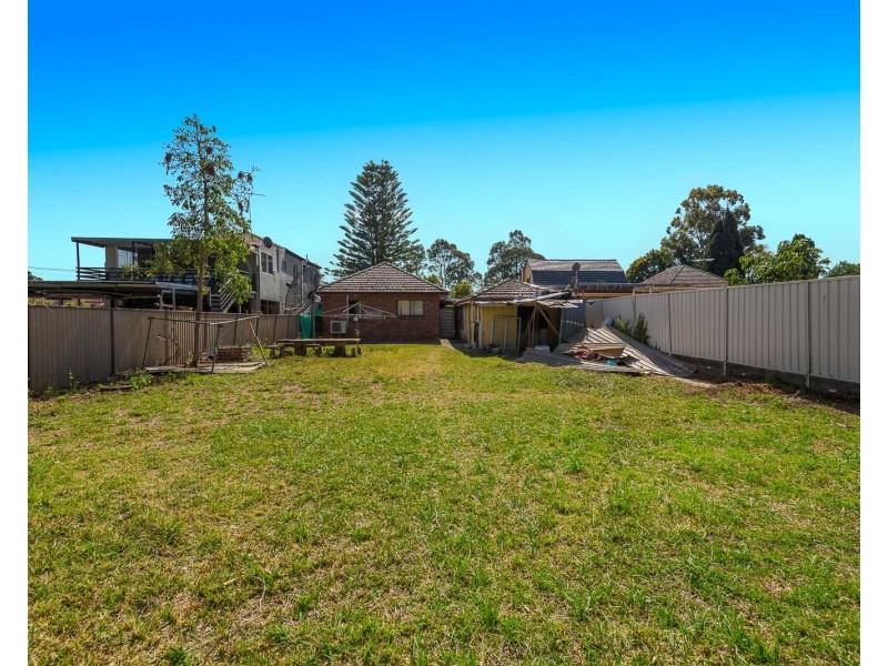 54 Riverview Road, Fairfield NSW 2165