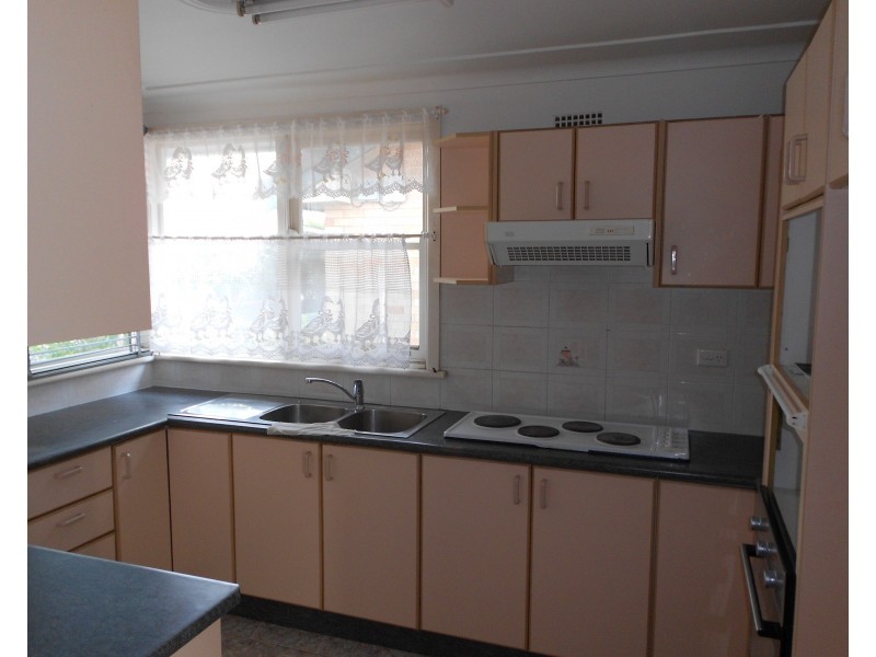 Fairfield West NSW 2165