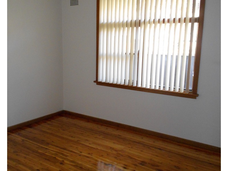 Fairfield West NSW 2165