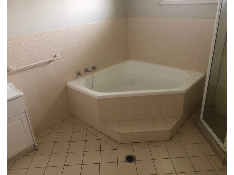 Bossley Park NSW 2176