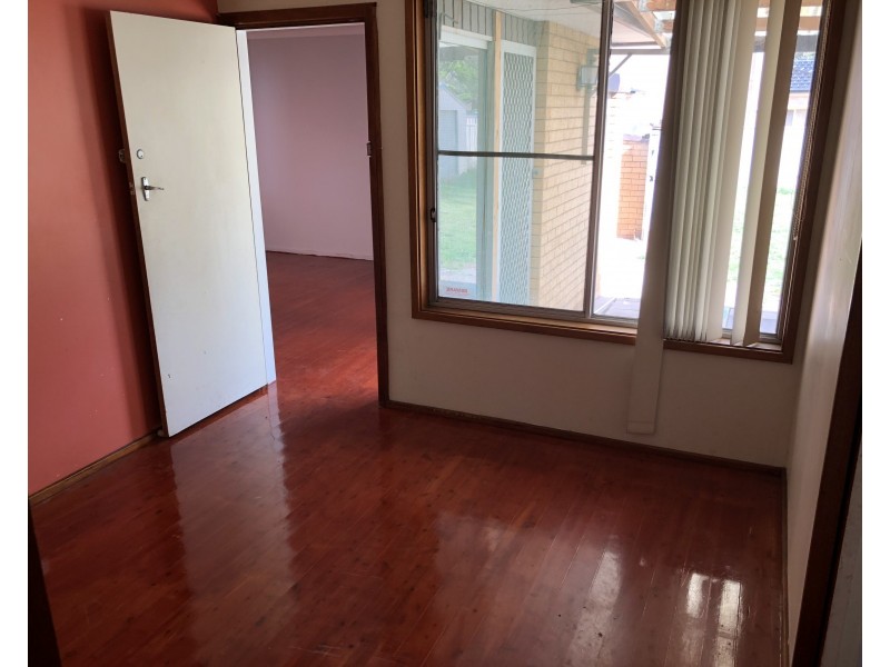 Fairfield West NSW 2165