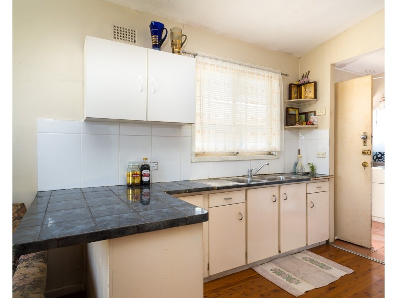 29 Atherton Street, Fairfield West NSW 2165