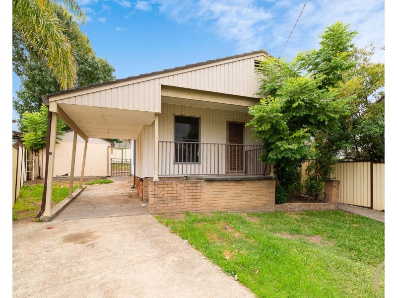6 Cahill Street, Smithfield NSW 2164
