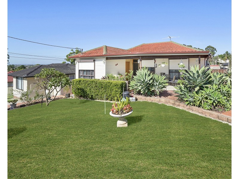 8 Nolan Place, Mount Pritchard NSW 2170