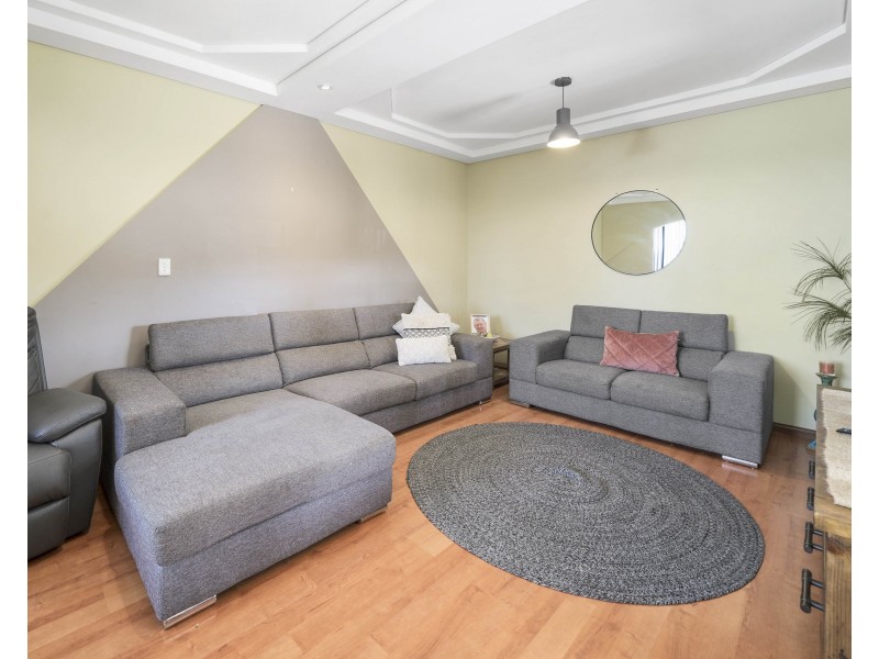 8 Nolan Place, Mount Pritchard NSW 2170