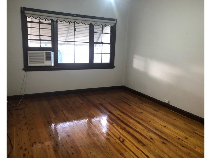 Fairfield West NSW 2165