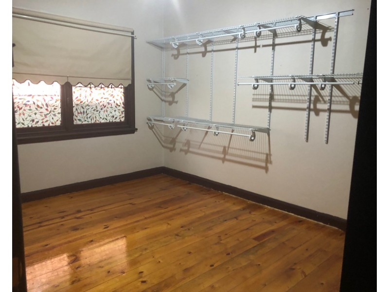 Fairfield West NSW 2165