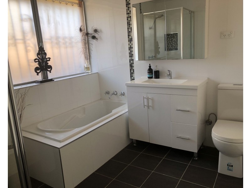 Canley Heights NSW 2166