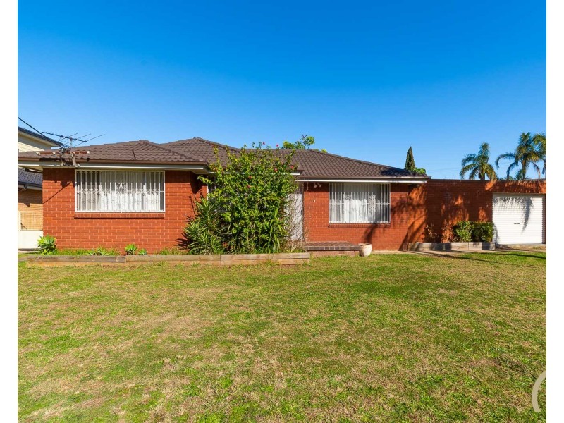 1 Avonlea Street, Canley Heights NSW 2166
