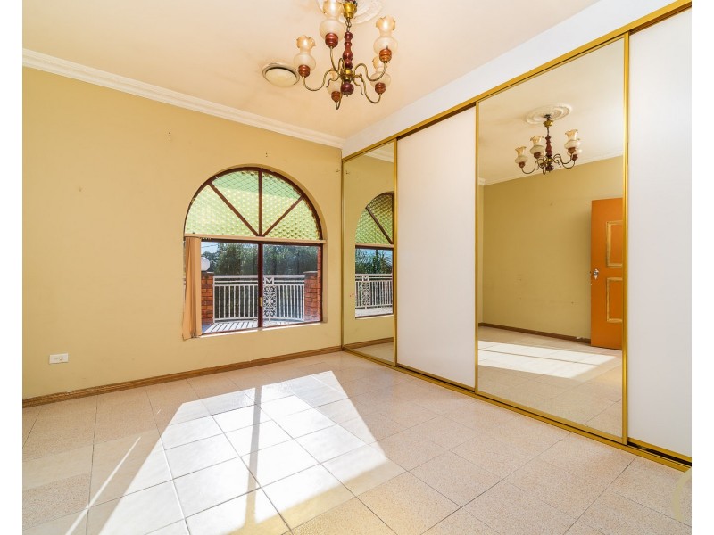 137 Camden Street, Fairfield Heights NSW 2165