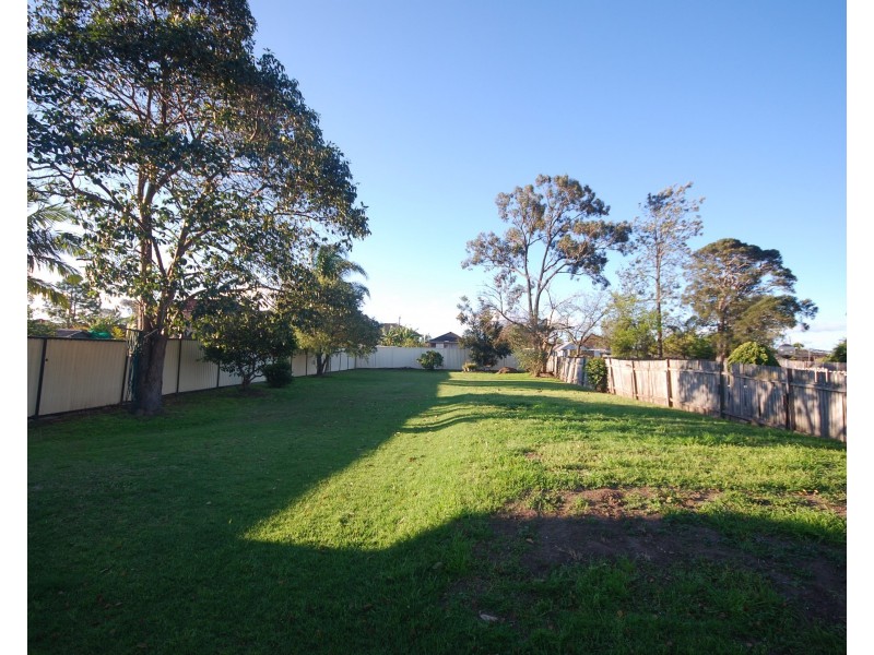 Fairfield NSW 2165