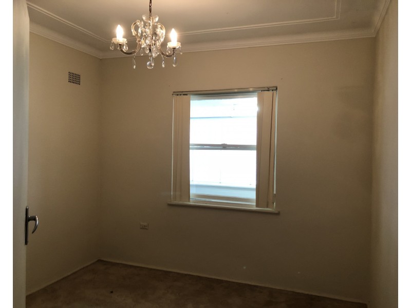Fairfield NSW 2165