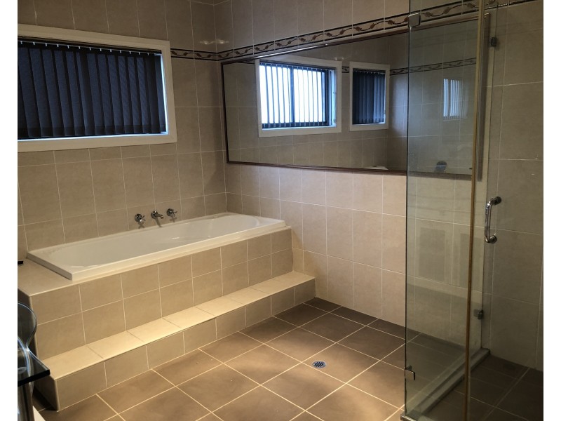 Bossley Park NSW 2176