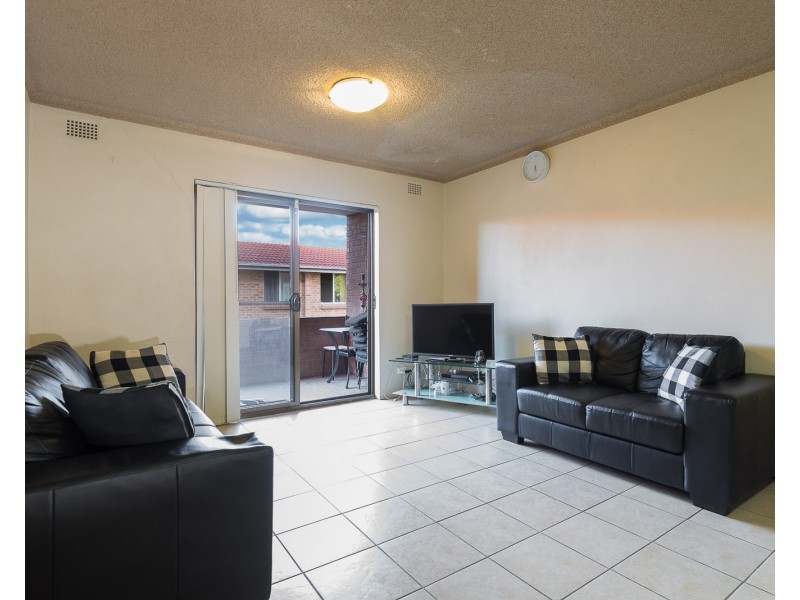 4/60 Harris Street, Fairfield NSW 2165