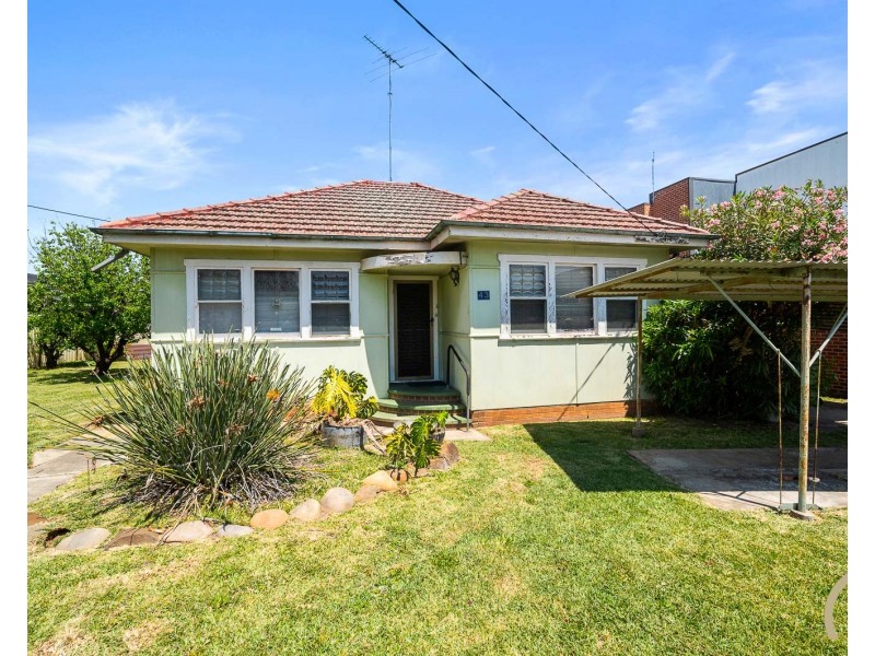 43 Cathcart Street, Fairfield NSW 2165