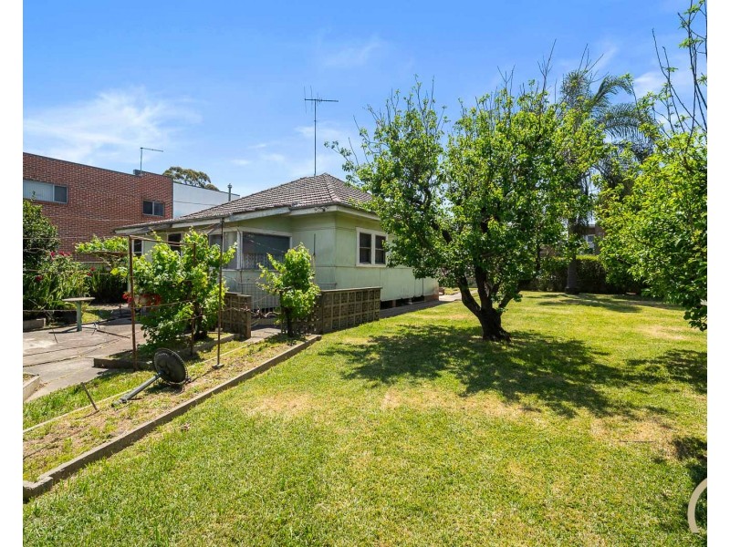 43 Cathcart Street, Fairfield NSW 2165