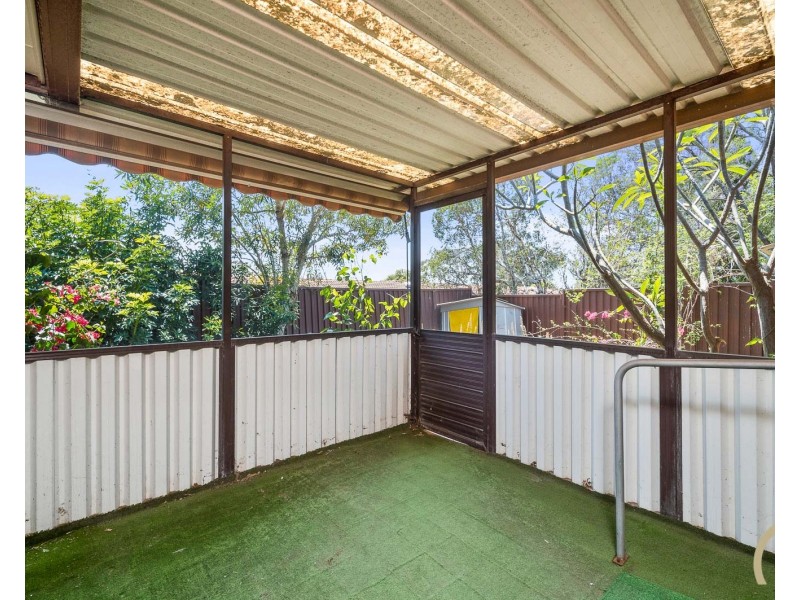 28/26 Turquoise Crescent, Bossley Park NSW 2176