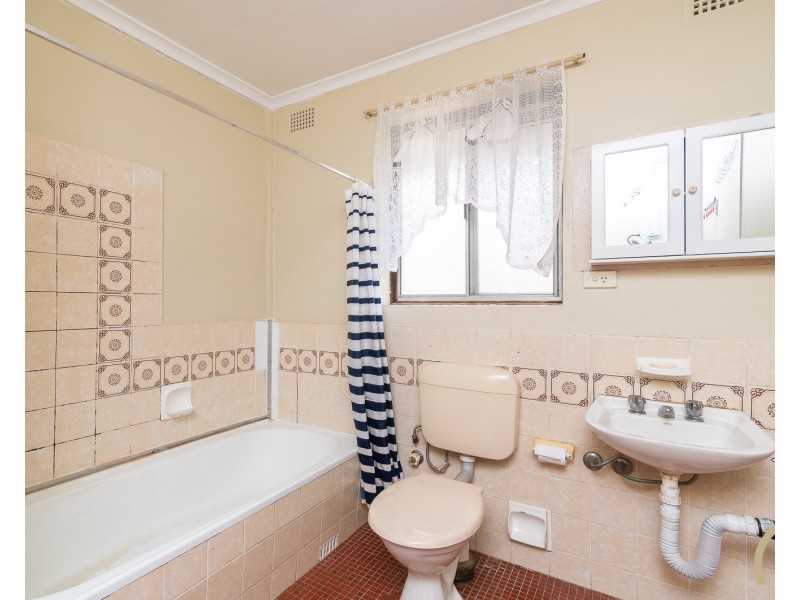 32/79 Memorial Avenue, Liverpool NSW 2170