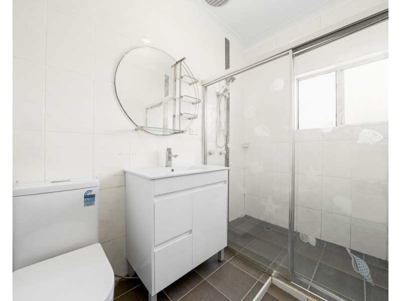 9 Sutherland Street, Canley Heights NSW 2166