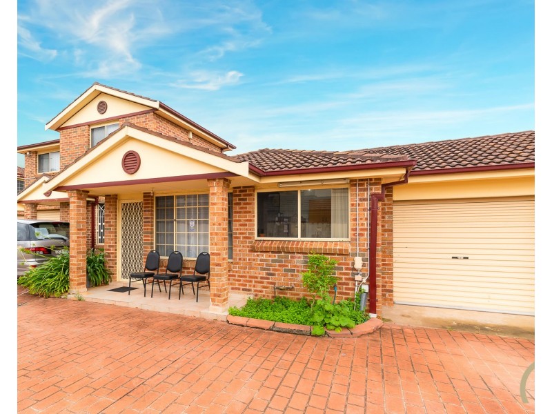 2/145 Station Street, Fairfield Heights NSW 2165
