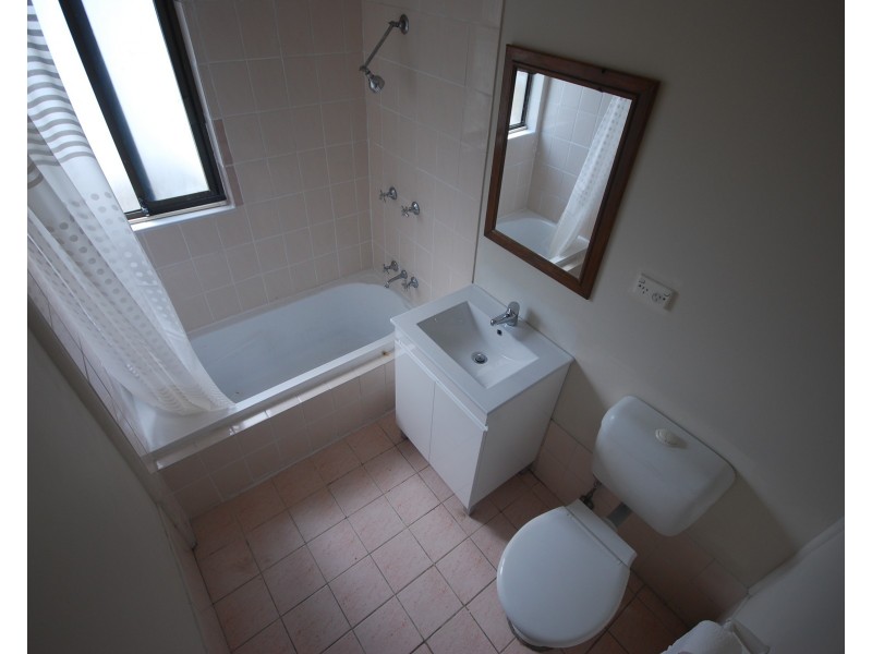 Canley Heights NSW 2166