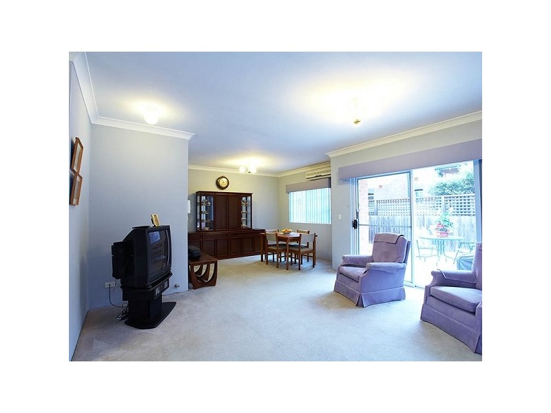 2/19 Altona Street, Abbotsford NSW 2046