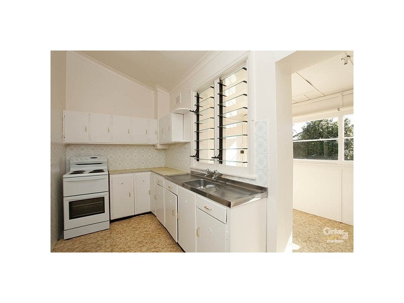 402 Lyons Road, Russell Lea NSW 2046