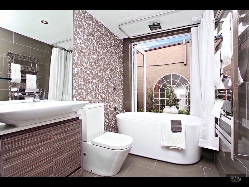 5 Frederick Street, St Peters NSW 2044