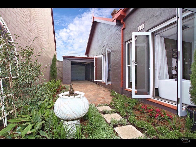 5 Frederick Street, St Peters NSW 2044