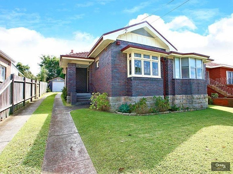 16  Rickard Street, Rodd Point NSW 2046