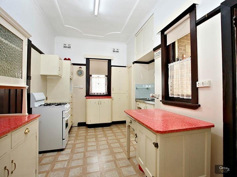 16  Rickard Street, Rodd Point NSW 2046