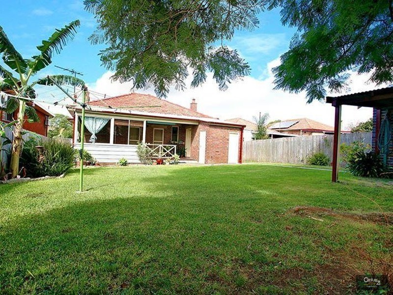 16  Rickard Street, Rodd Point NSW 2046