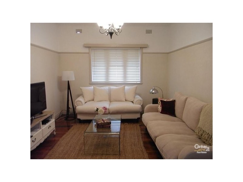 Russell Lea NSW 2046