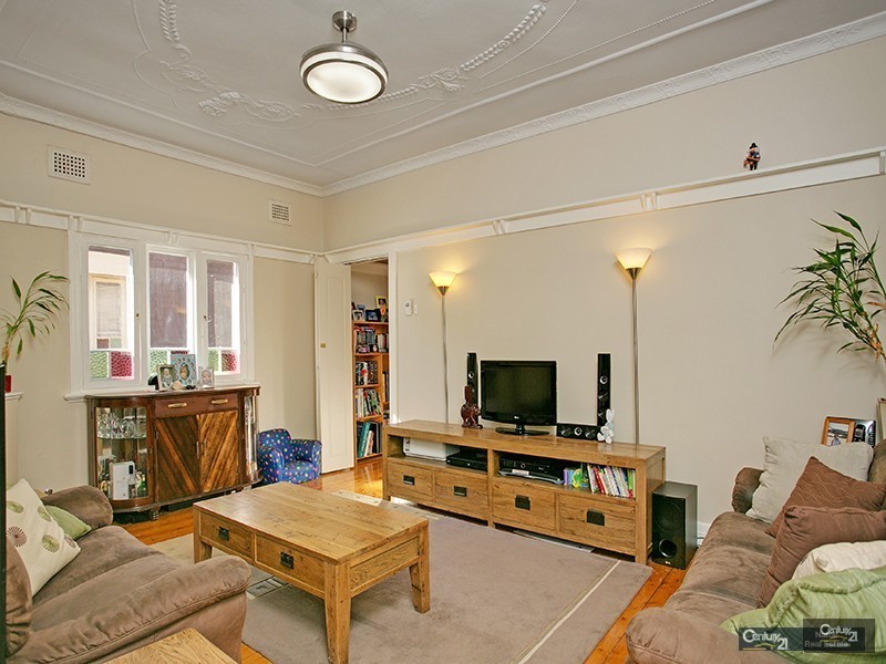 266  Lyons Road, Russell Lea NSW 2046