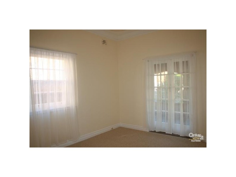 Russell Lea NSW 2046