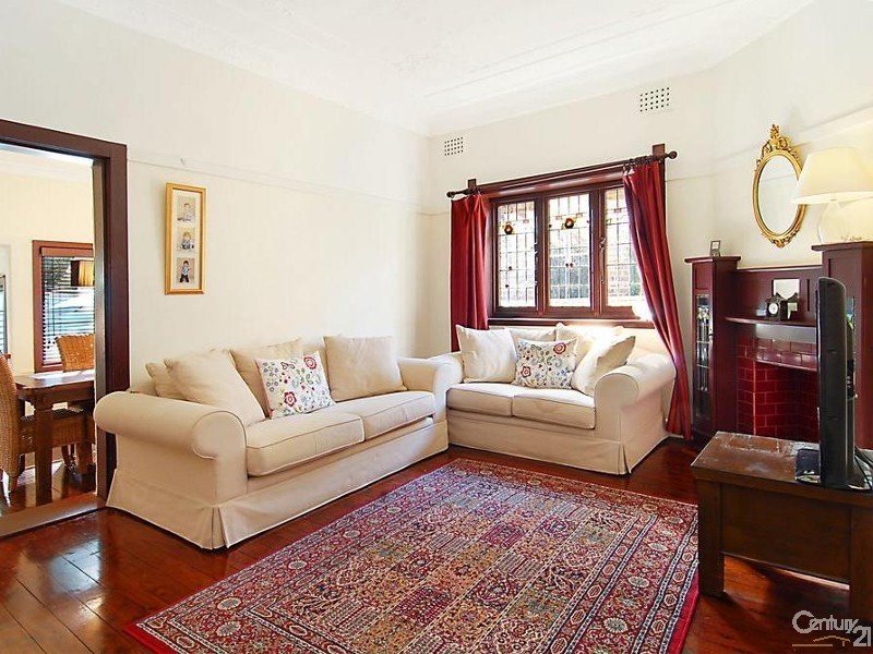 32 Broughton Street, Concord NSW 2137