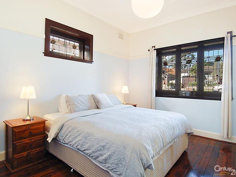 32 Broughton Street, Concord NSW 2137