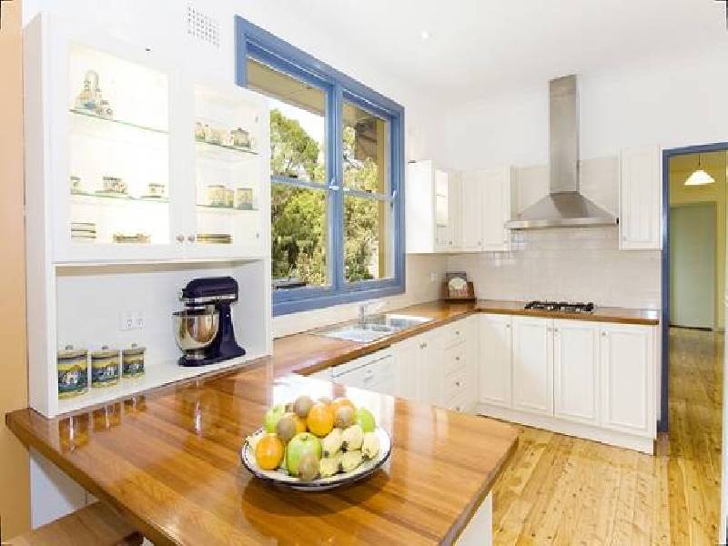 6 Tobruk Avenue, St Ives NSW 2075