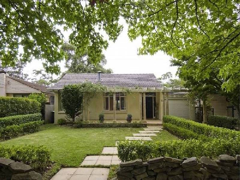 8 Paul Avenue, St Ives NSW 2075
