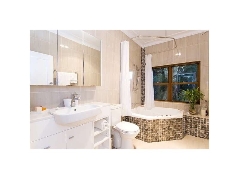 50 Duntroon Avenue, Roseville NSW 2069