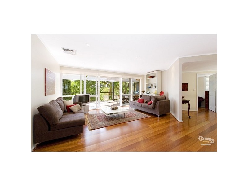 2 Windsor Place, St Ives NSW 2075