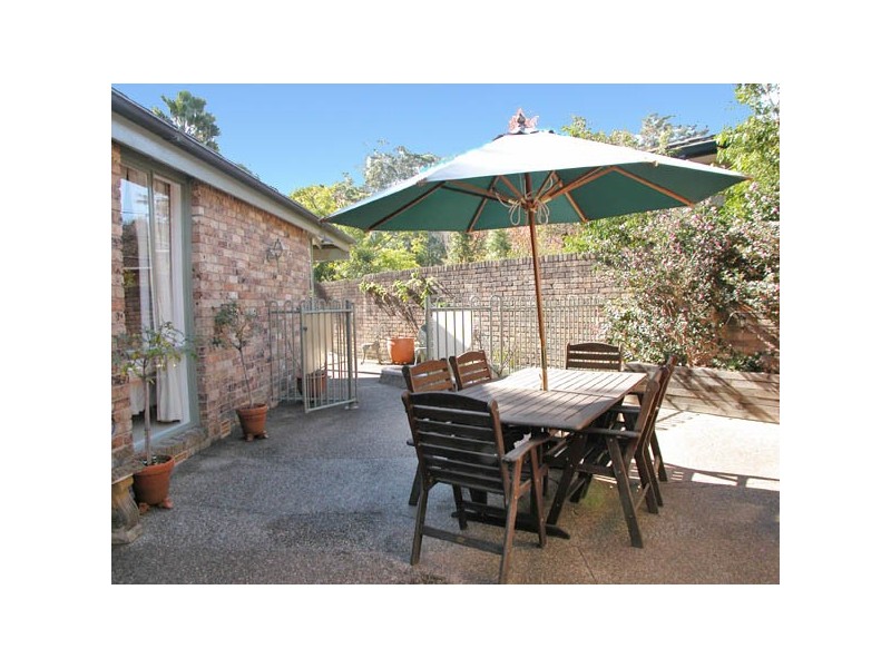 2 Lowry Crescent, St Ives NSW 2075