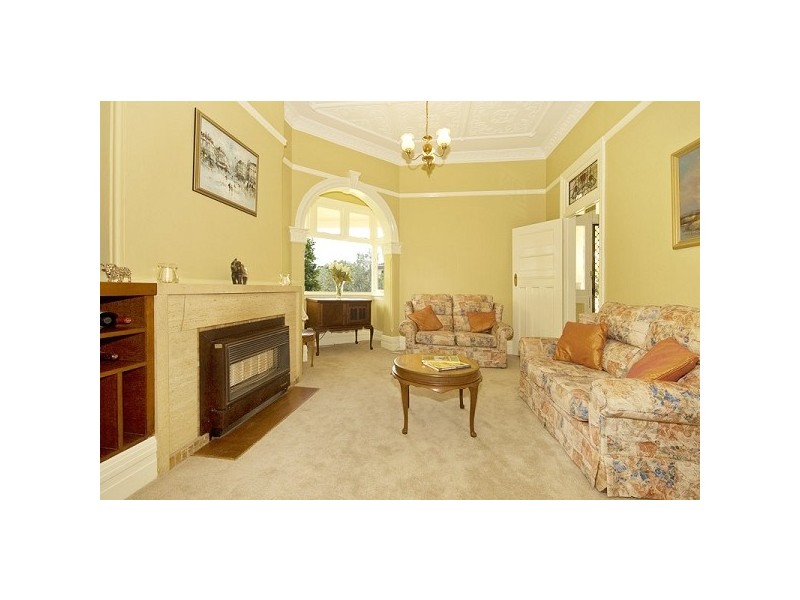 1 Blenheim Road, Lindfield NSW 2070