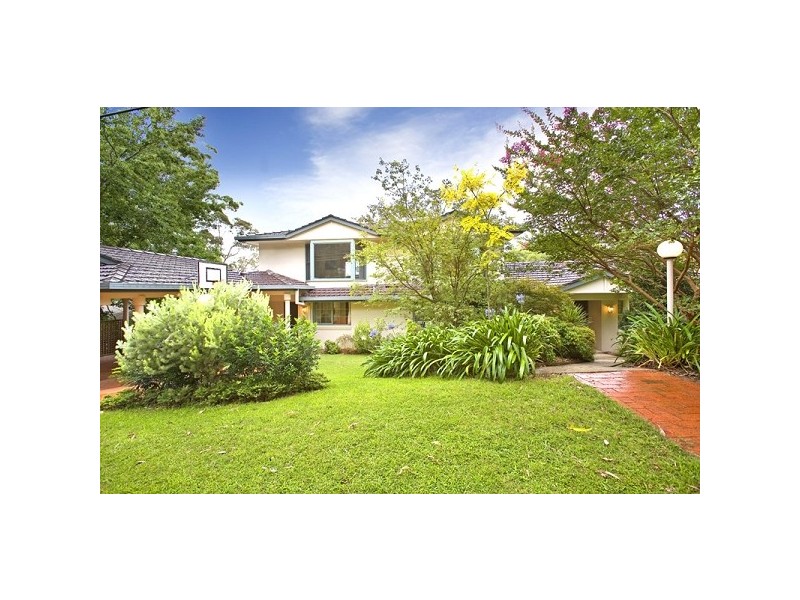 2 Oswald Close, Warrawee NSW 2074