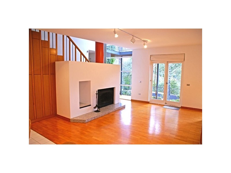 15 Valley Park Crescent, Turramurra NSW 2074